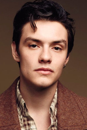 Louis Partridge